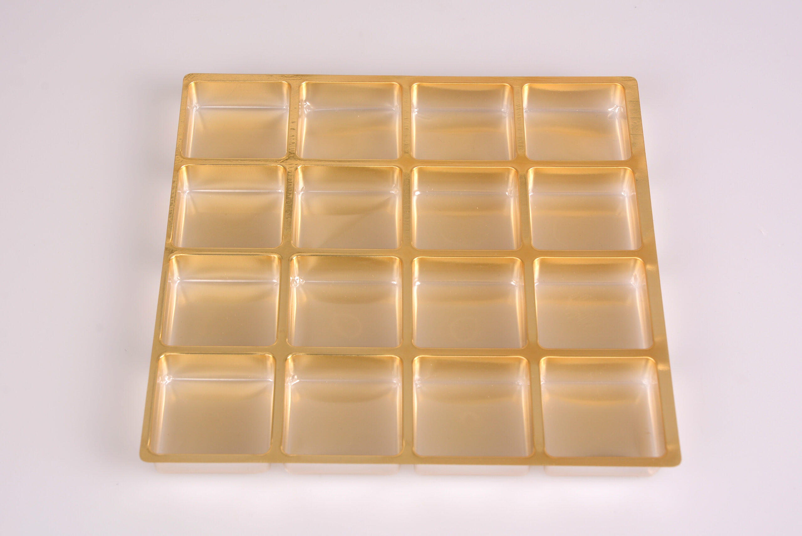pawi-pet-einlagen-carr-gold-16er-pralinen image 1
