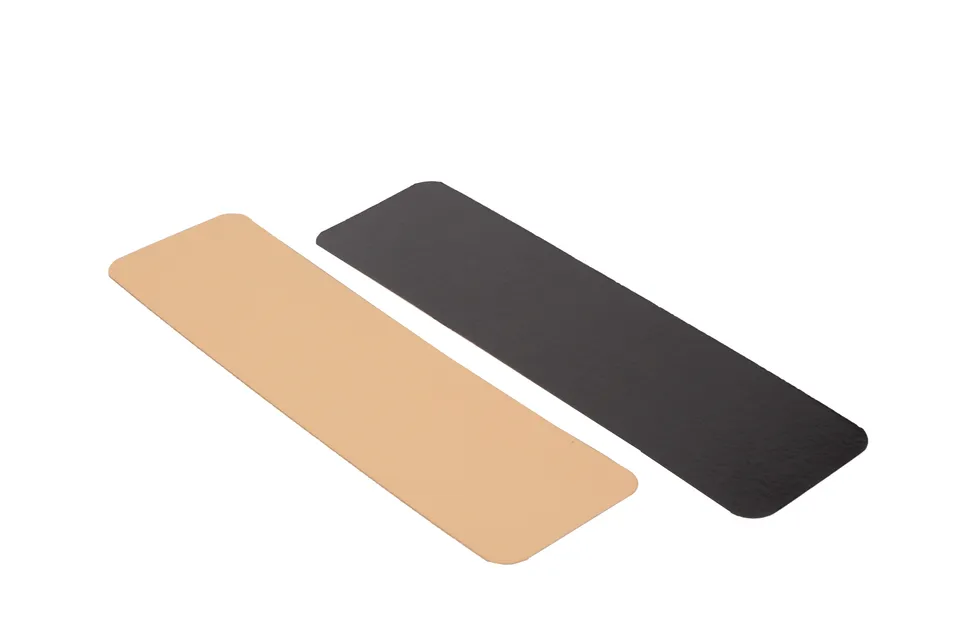 pawi-b-chesschachteln-b-chesunterlage-gold-schwarz-340x95 image 1