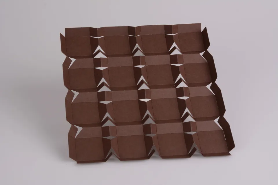 pawi-pralinenlinie-premium-multiflex-einlage-16er-pralineneinlage-braun image 1