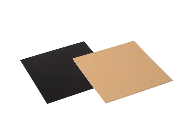 pawi-tortenunterlage-158x158mm-gold-schwarz-eckig image 1