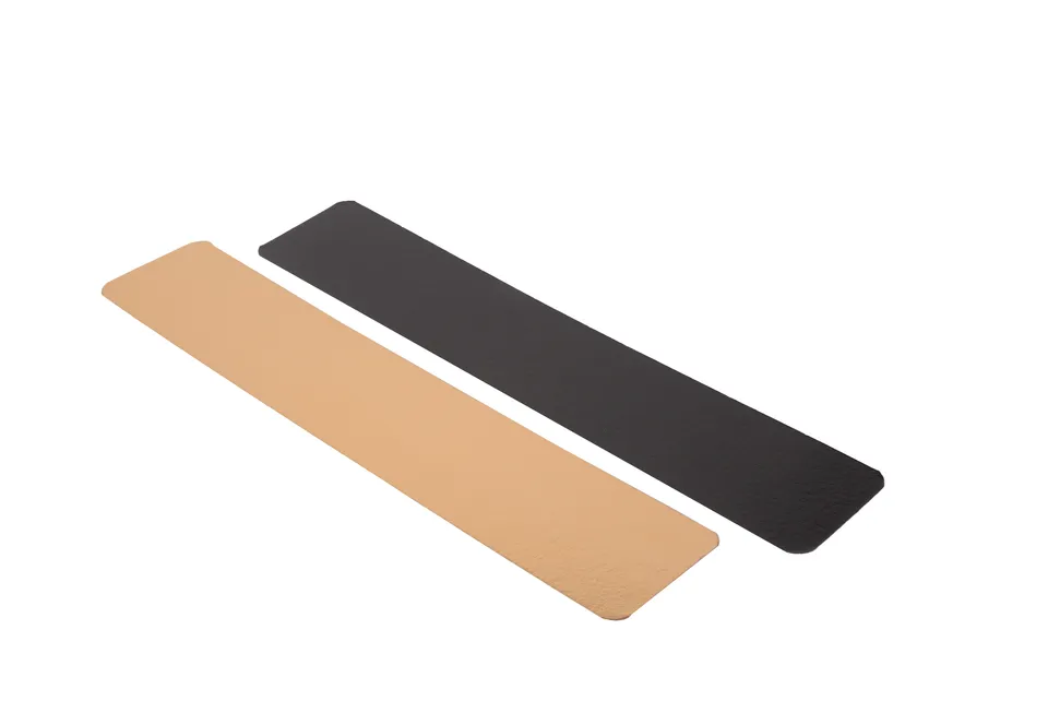 pawi-b-chesunterlage-gold-schwarz-590x95mm-kuchenunterlage image 1