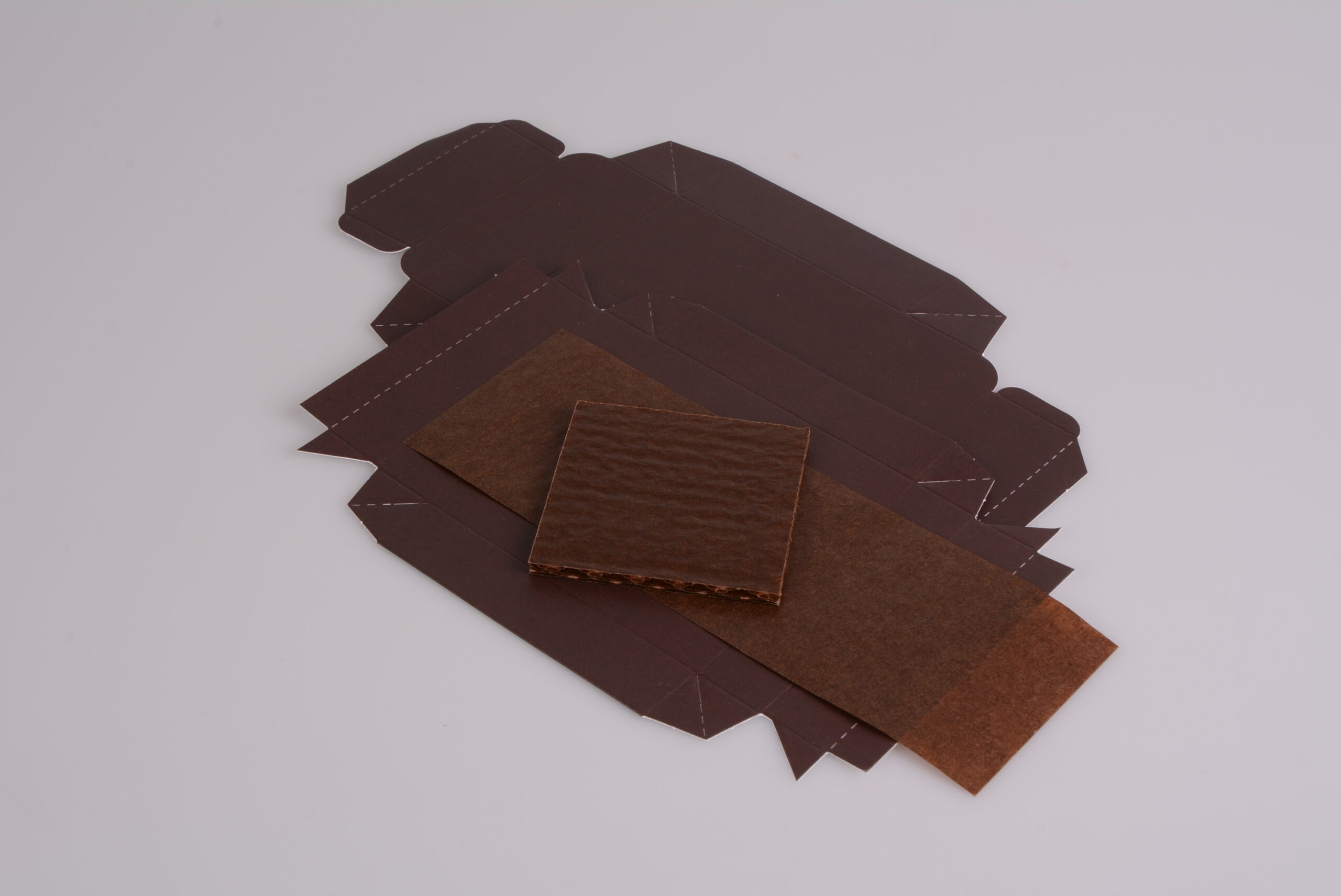 pawi-pralinen-premium-brown-pralinenschachtel-4er-braun image 2