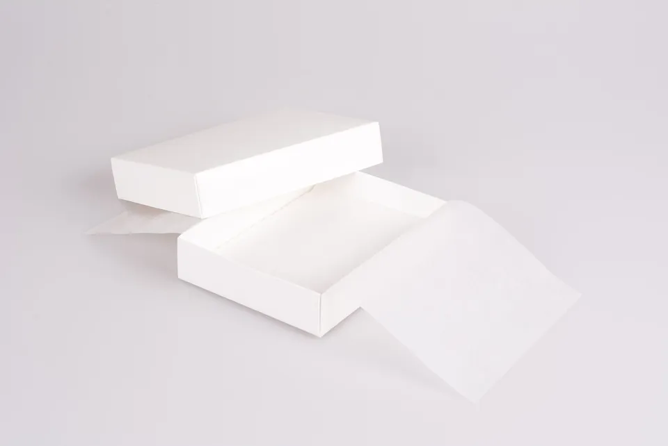 pawi-pralinenlinie-standard-pralinen-weiss-12er-schachtel image 1