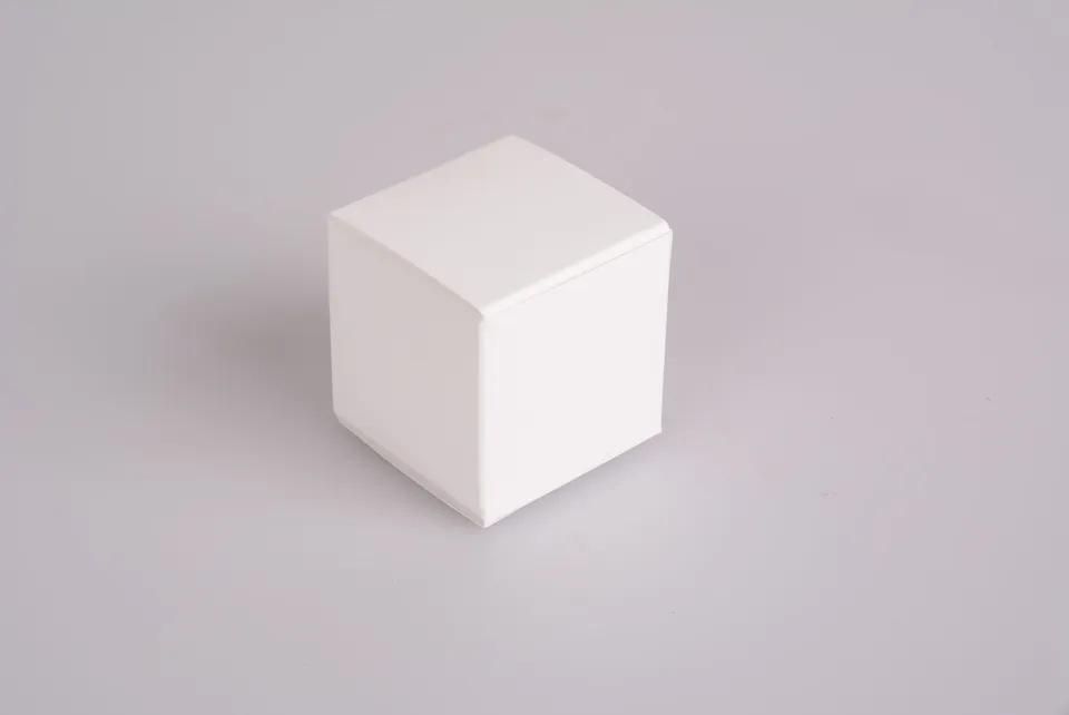 pawi-spezialit-tenverpackungen-w-rfel-weiss-34x34x34mm-box image 1