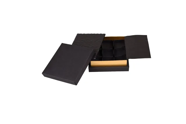 pawi-pralinen-doppio-gold-9er-schachtel-pralinenbox image 1